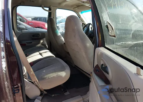 2001 Ford F-150 King Ranch Edition/Lariat/Xlt from USA, damaged, VIN 1FTRW08WX1KE02533